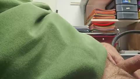 jimjimjim2633 online show from December 31, 7:18 pm