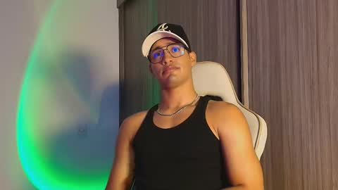 Jimmy Leeh online show from October 13, 1:00 am