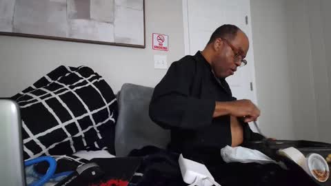 jus j online show from January 8, 5:18 pm