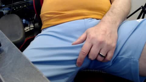 jlouis759 online show from April 13, 10:38 am