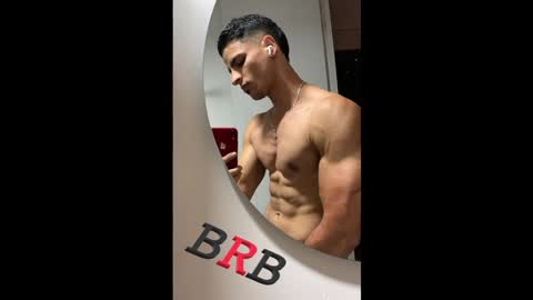 Snapshot of jmortton chatting on December 10, 11:53 pm IGJmortton online show from December 10, 11:53 pm