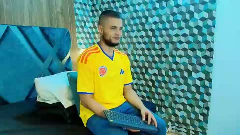  Joao online show from June 27, 9:09 pm