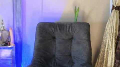 JOAN SAENZ online show from November 5, 12:45 am