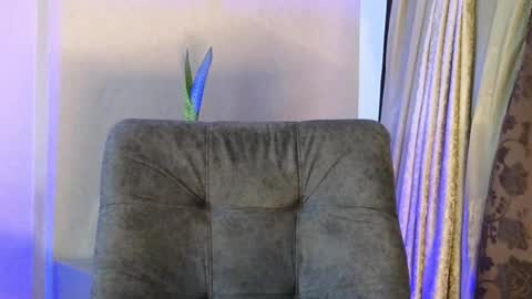 JOAN SAENZ online show from September 18, 3:30 am