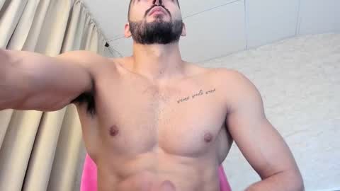 JOAO BATISTA online show from September 18, 2:08 pm