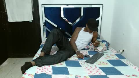 joao_leao online show from October 12, 8:30 am