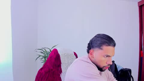 joe_esthetic online show from November 17, 2:09 pm