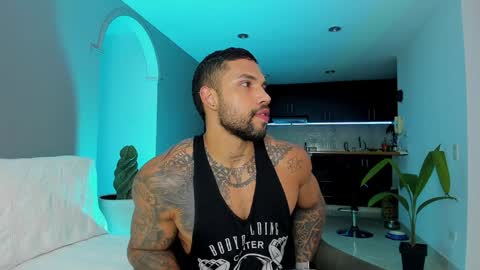 joe_esthetic online show from January 15, 1:45 am