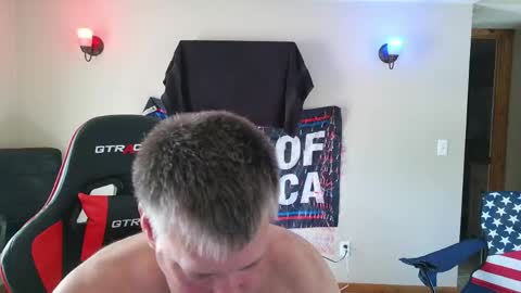 joejoe__ online show from April 17, 2:20 pm