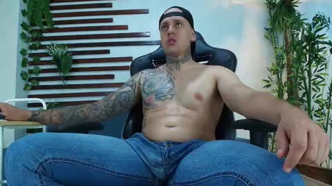     online show from September 28, 3:48 am