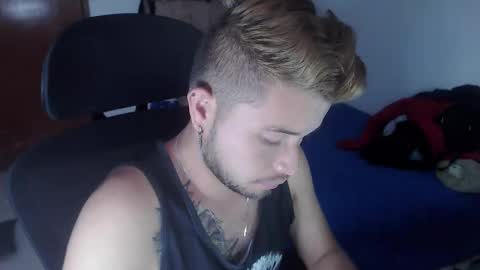 JOHAN independient model online show from November 7, 6:11 pm