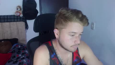 JOHAN independient model online show from October 7, 6:12 pm