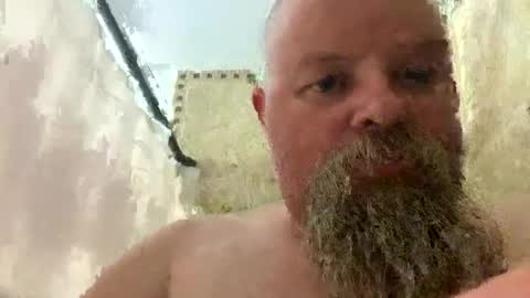 Snapshot of john40a chatting on September 21, 3:28 am John online show from September 21, 3:28 am