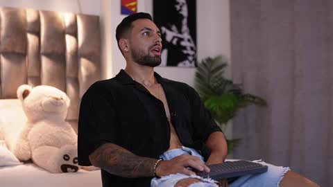 john online show from December 29, 7:43 pm