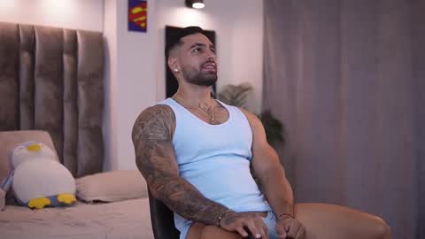 john online show from March 8, 12:17 pm