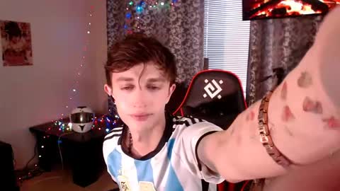 john_winx online show from April 4, 2:25 pm