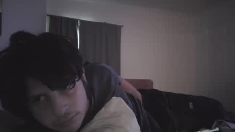 Snapshot of johnjohn90909 chatting on October 22, 11:47 am johnjohn online show from October 22, 11:47 am