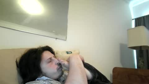 Snapshot of johnjohn90909 chatting on February 26, 3:19 pm johnjohn online show from February 26, 3:19 pm