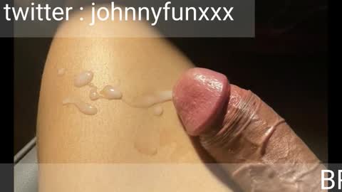 Snapshot of johnnyfun_xxx chatting on October 28, 2:36 am Johnnystrongarms                 online show from October 28, 2:36 am