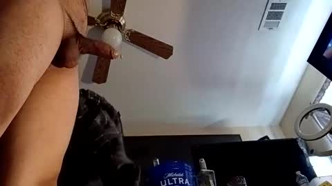 johnnyleos online show from May 30, 5:57 pm