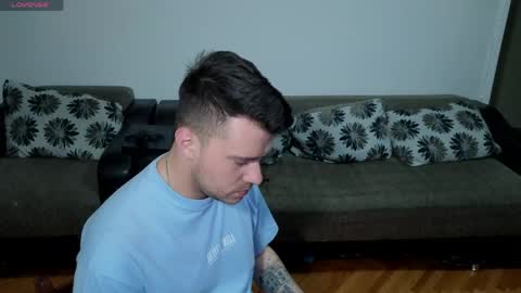 Johnny online show from April 18, 7:58 pm