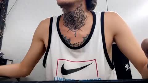 johnsonisaac94  online show from January 27, 1:26 am