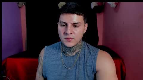 Johny online show from November 8, 4:04 am