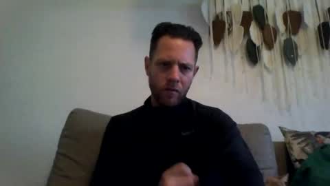 jojo19844 online show from March 10, 6:19 am