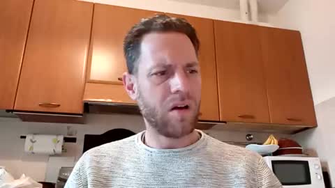 jojo19844 online show from March 19, 4:43 pm