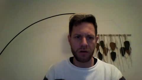 jojo19844 online show from February 21, 10:44 pm