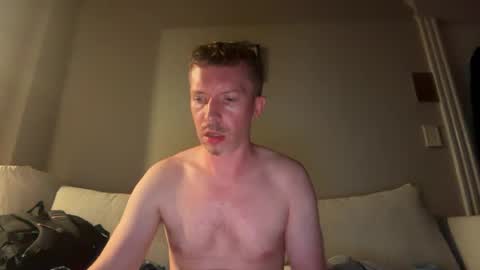 jojohalloran64 online show from July 30, 1:27 am