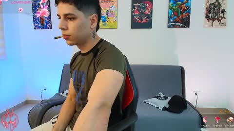 Instagram jonathanfit14 online show from April 15, 9:59 pm