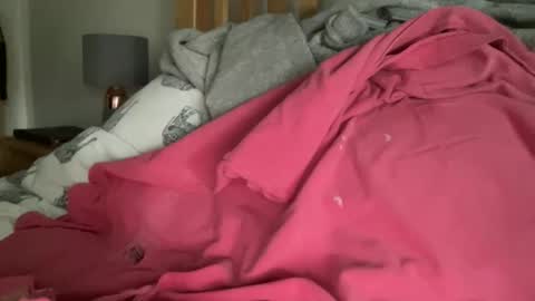 Snapshot of jonn921 chatting on November 1, 9:46 am jonn921 online show from November 1, 9:46 am