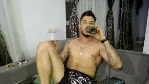 jonnyporn1 online show from June 8, 7:04 pm