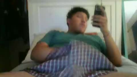 Snapshot of jono100275976 chatting on November 1, 6:17 am Joko online show from November 1, 6:17 am