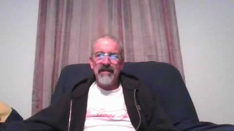 Snapshot of jony_five chatting on December 7, 2:09 am Jon online show from December 7, 2:09 am