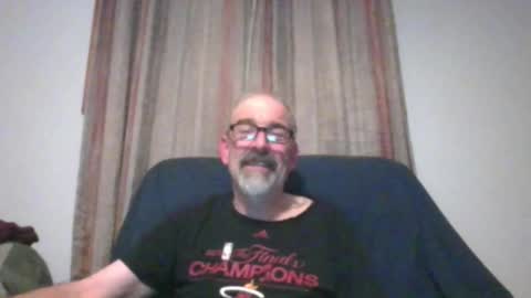 Snapshot of jony_five chatting on February 19, 5:05 am Jon online show from February 19, 5:05 am