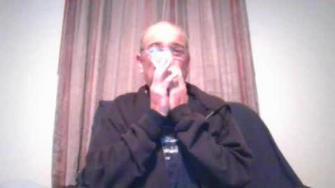 Snapshot of jony_five chatting on December 25, 2:35 am Jon online show from December 25, 2:35 am
