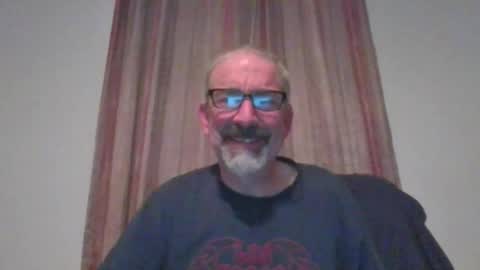 Snapshot of jony_five chatting on January 15, 3:00 am Jon online show from January 15, 3:00 am