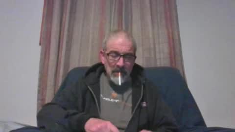 Snapshot of jony_five chatting on February 27, 2:30 am Jon online show from February 27, 2:30 am