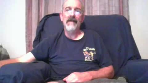 Snapshot of jony_five chatting on December 14, 7:46 pm Jon online show from December 14, 7:46 pm