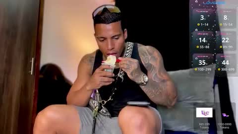    Schedule   3 pm - 10pm   OfflineTuesday and Wednesday online show from October 28, 9:39 pm