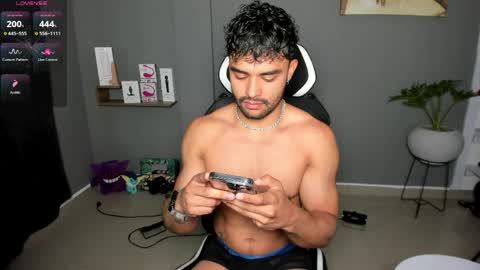 JordanRossie online show from March 24, 2:11 pm