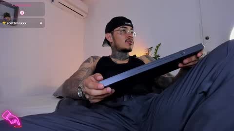 Jordan Smith online show from February 20, 8:47 pm