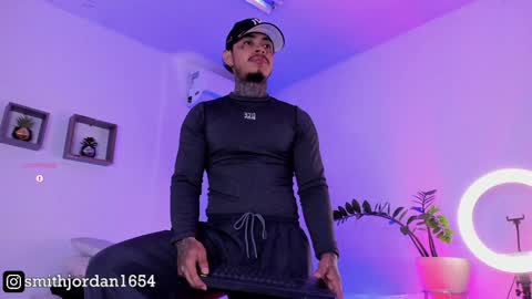 Jordan Smith online show from December 2, 8:42 pm