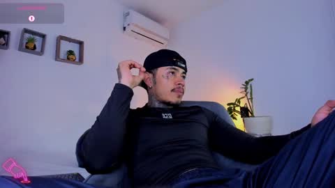 Jordan Smith online show from February 15, 8:45 pm