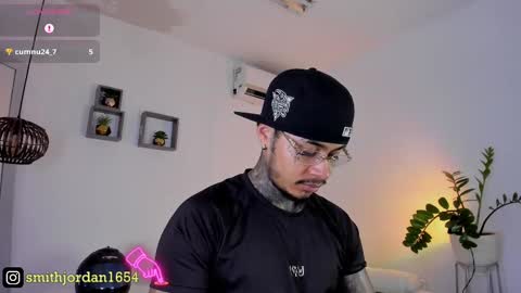 Jordan Smith online show from February 25, 9:02 pm