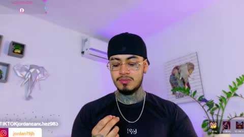 Jordan Smith online show from March 18, 8:56 pm