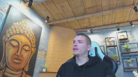Snapshot of jordanthompson_ chatting on October 22, 11:14 am JordanThompson online show from October 22, 11:14 am