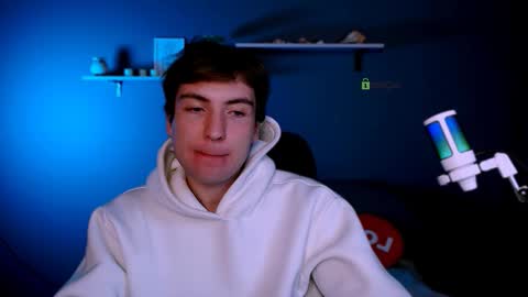 joseph_bear_ online show from November 29, 8:11 pm